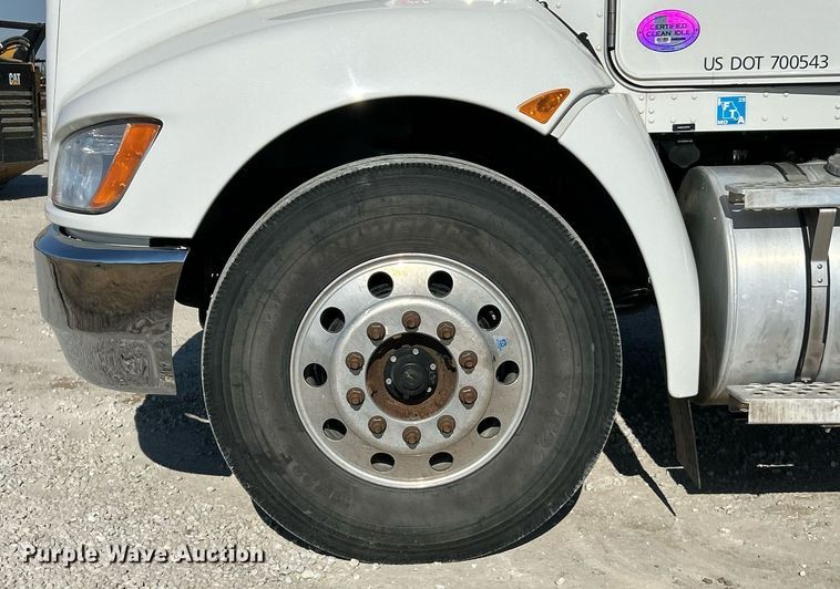 image for item DV1772 2021 Kenworth T370 utility / service truck