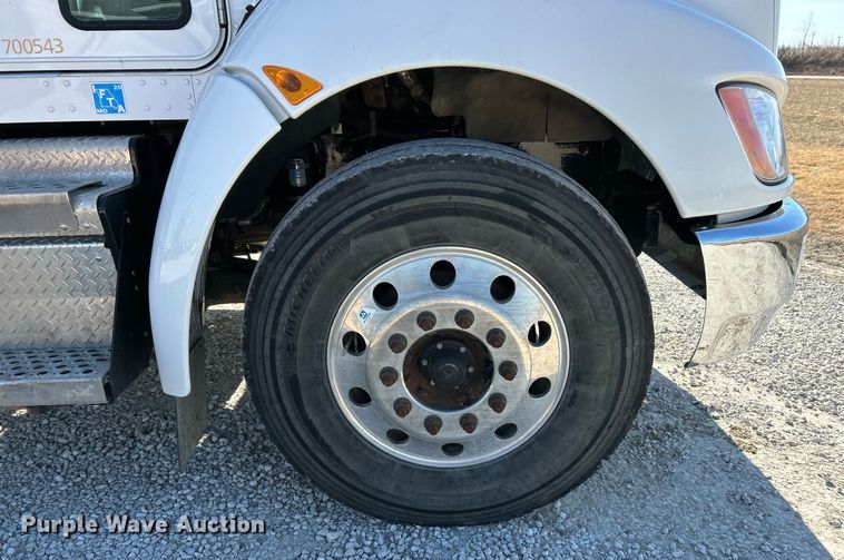 image for item DV1772 2021 Kenworth T370 utility / service truck