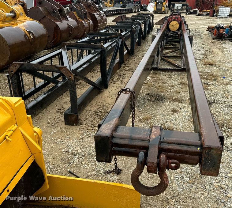 image for item DV1777 Delmac D19-42 pile driver