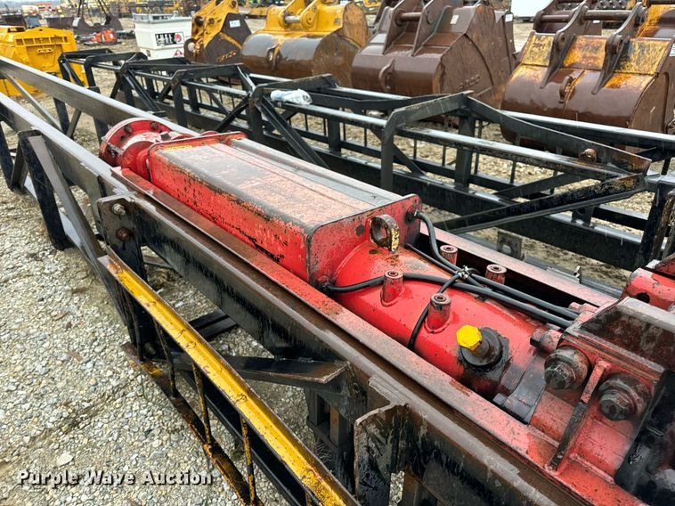image for item DV1777 Delmac D19-42 pile driver