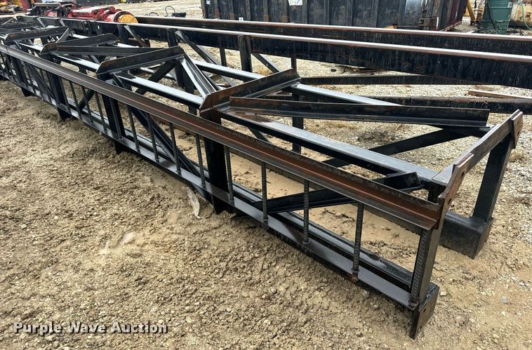 image for item DV1777 Delmac D19-42 pile driver