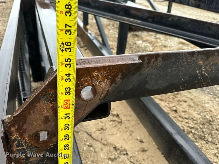 image for item DV1777 Delmac D19-42 pile driver