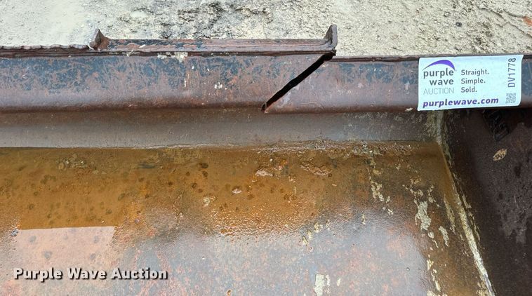 image for item DV1778 (3) Caterpillar skid steer buckets