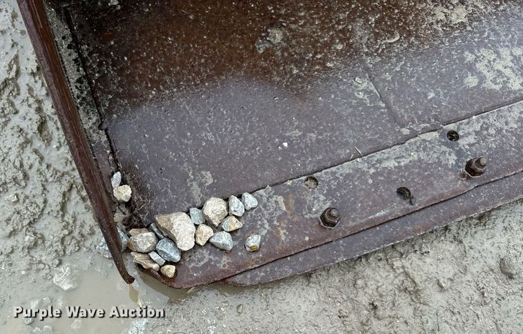 image for item DV1778 (3) Caterpillar skid steer buckets