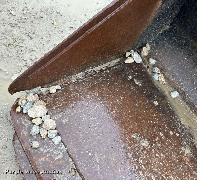 image for item DV1778 (3) Caterpillar skid steer buckets