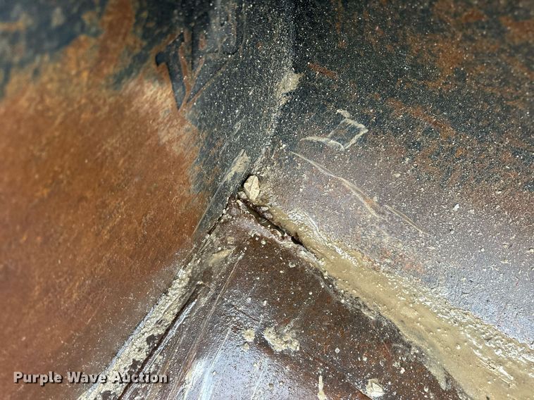 image for item DV1778 (3) Caterpillar skid steer buckets