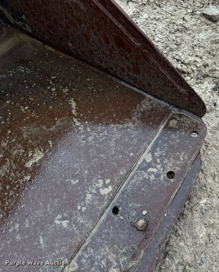 image for item DV1778 (3) Caterpillar skid steer buckets