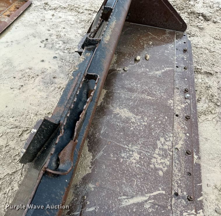 image for item DV1778 (3) Caterpillar skid steer buckets