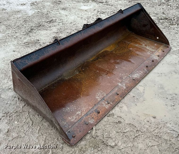 image for item DV1778 (3) Caterpillar skid steer buckets