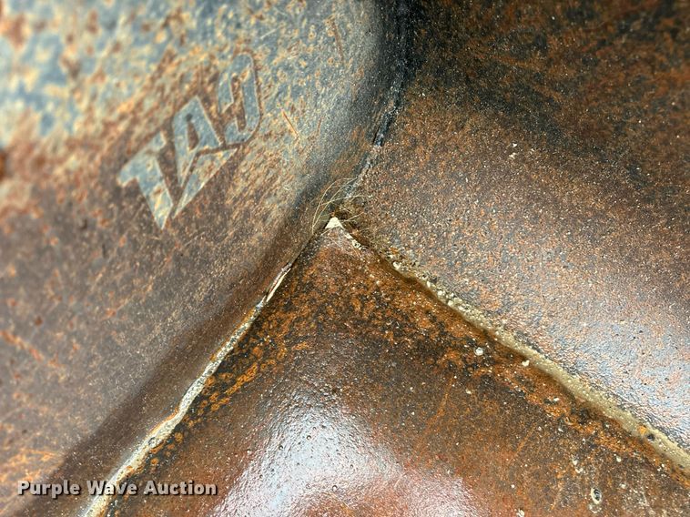 image for item DV1778 (3) Caterpillar skid steer buckets