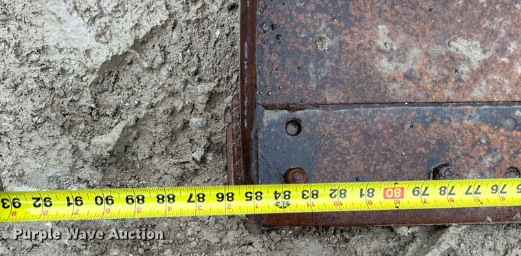 image for item DV1778 (3) Caterpillar skid steer buckets