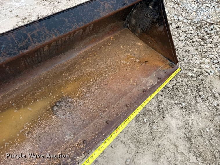 image for item DV1779 Caterpillar skid steer bucket