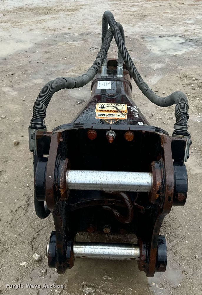 image for item DV1780 Caterpillar H115S excavator breaker