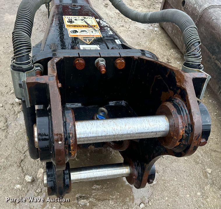 image for item DV1780 Caterpillar H115S excavator breaker