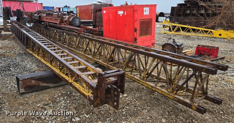 image for item DV1783 APE D12-42 piling driver 