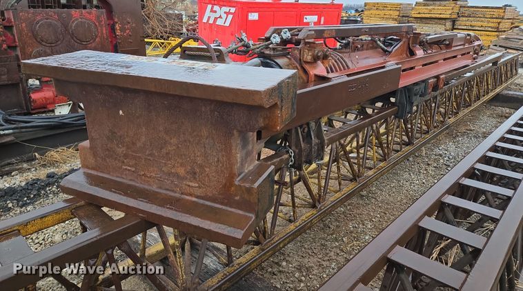 image for item DV1783 APE D12-42 piling driver 