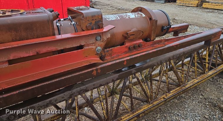 image for item DV1783 APE D12-42 piling driver 