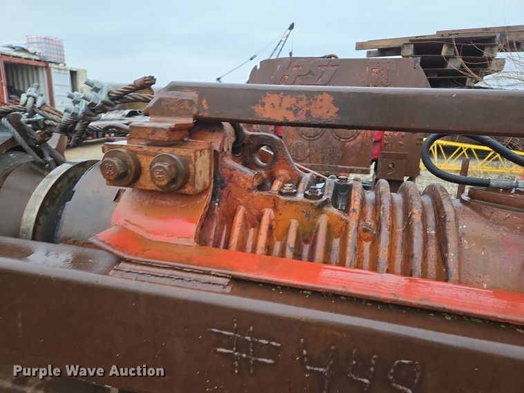 image for item DV1783 APE D12-42 piling driver 