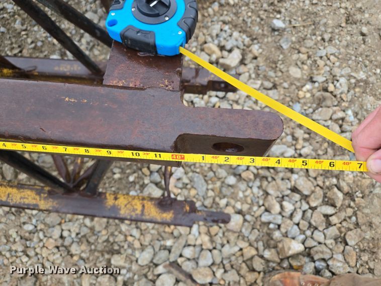 image for item DV1783 APE D12-42 piling driver 