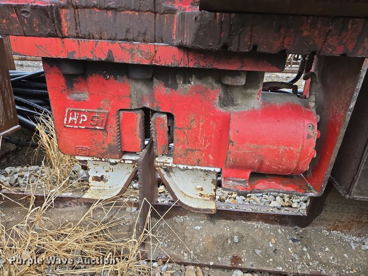 image for item DV1784 HPSI 130 vibratory driver/extractor 