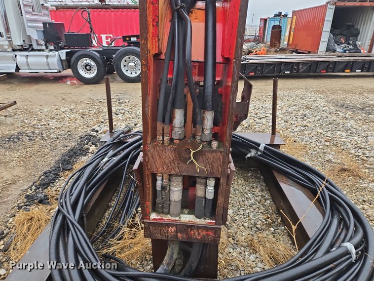 image for item DV1784 HPSI 130 vibratory driver/extractor 