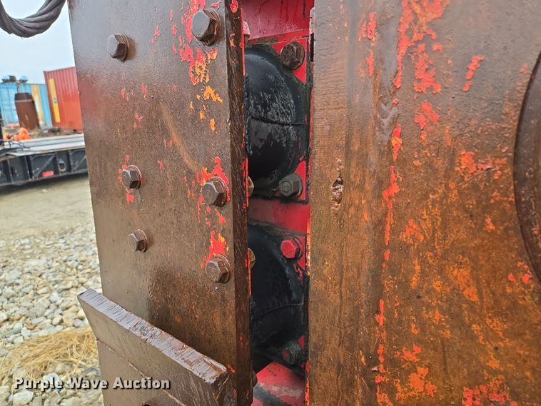 image for item DV1784 HPSI 130 vibratory driver/extractor 