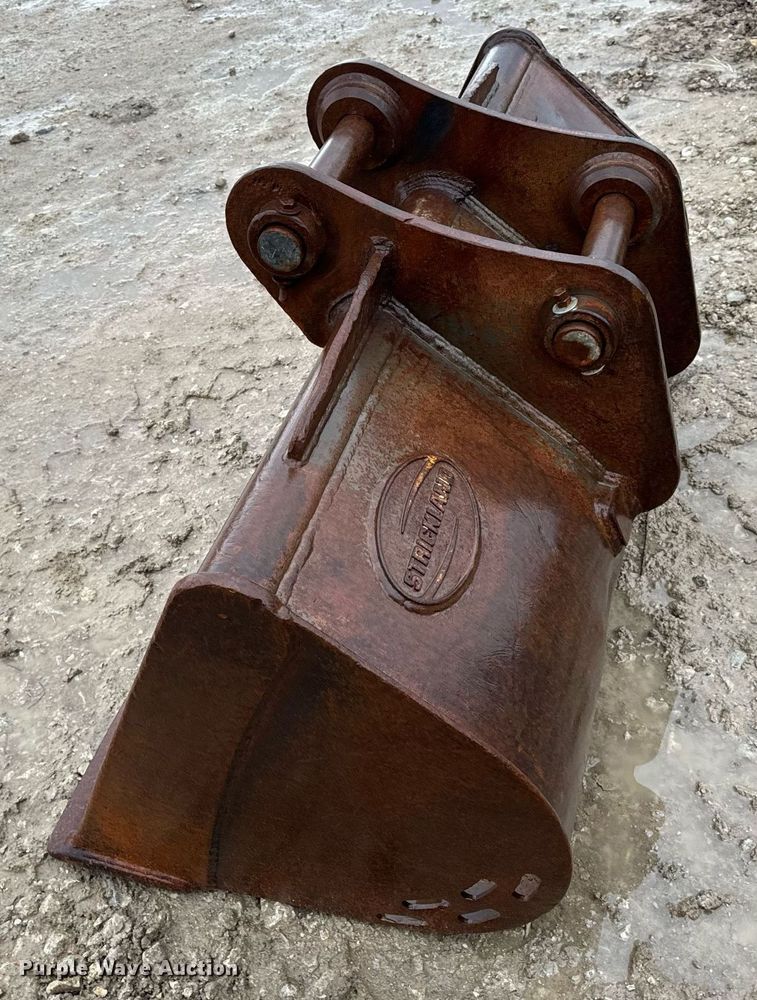 image for item DV1785 Strickland SK14060SSDCB excavator bucket