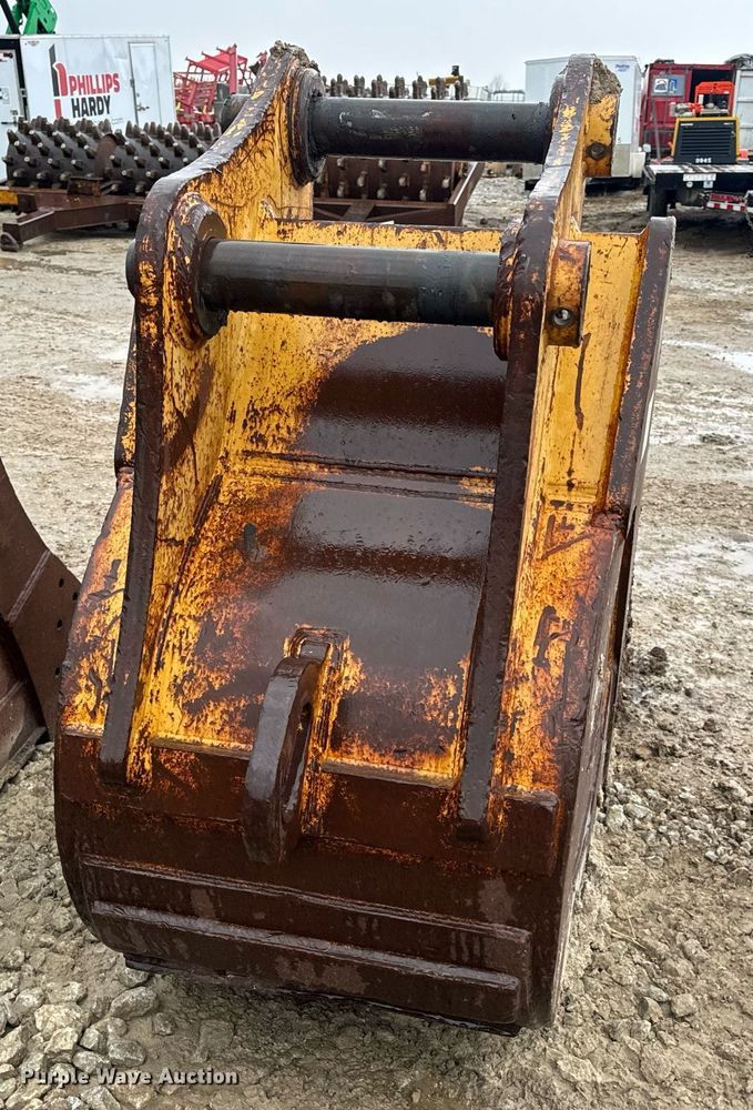 image for item DV1788 Badger Attachments JD330 excavator bucket