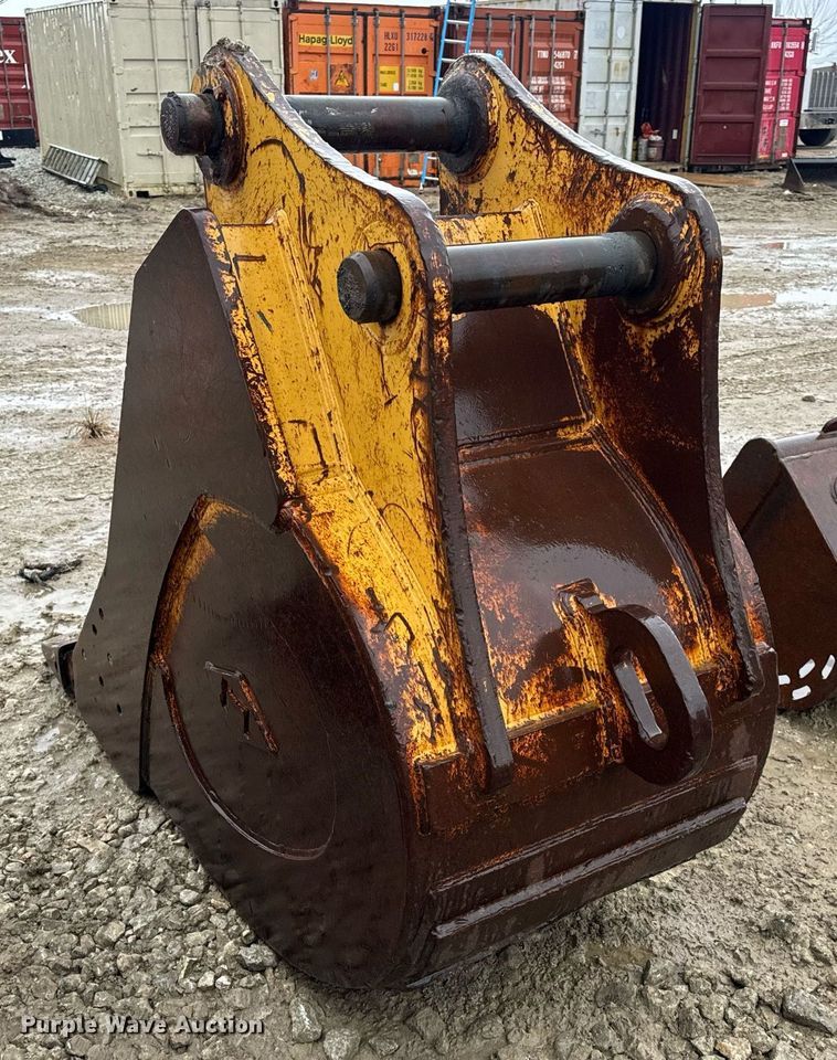 image for item DV1788 Badger Attachments JD330 excavator bucket