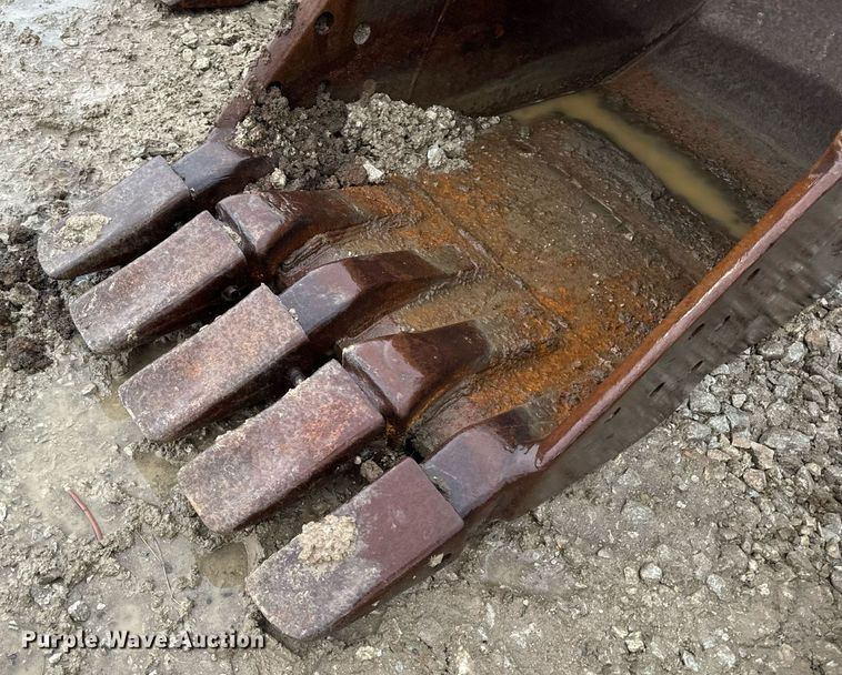 image for item DV1788 Badger Attachments JD330 excavator bucket