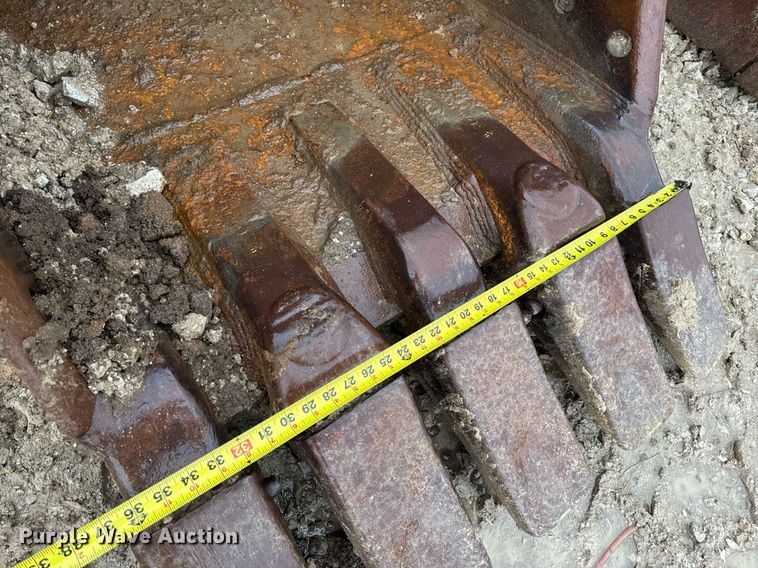 image for item DV1788 Badger Attachments JD330 excavator bucket