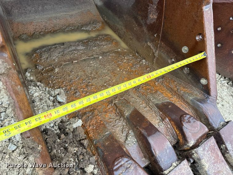 image for item DV1788 Badger Attachments JD330 excavator bucket