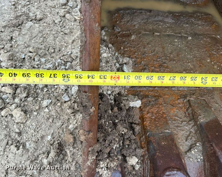 image for item DV1788 Badger Attachments JD330 excavator bucket