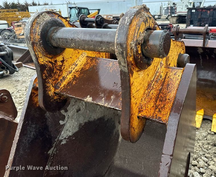 image for item DV1788 Badger Attachments JD330 excavator bucket