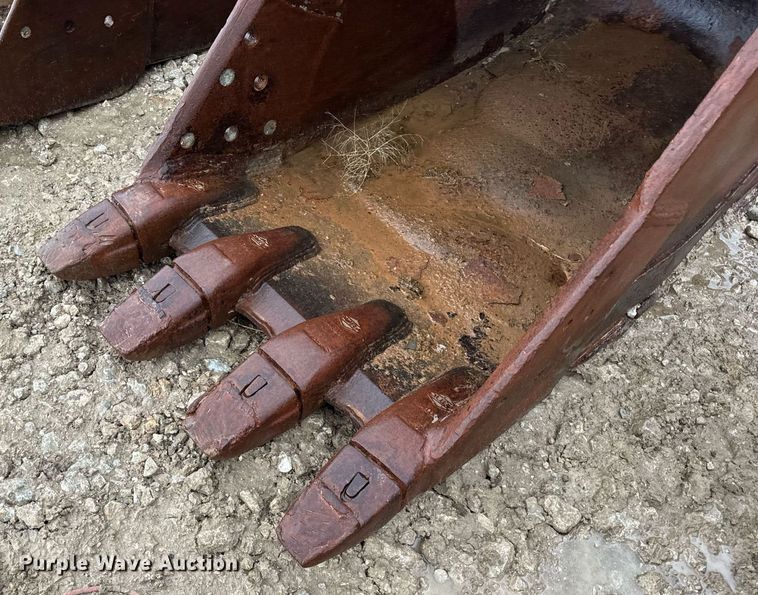 image for item DV1790 Doggett 94833-01 excavator bucket