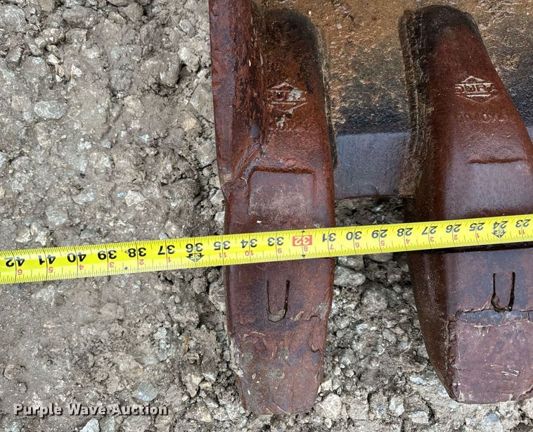 image for item DV1790 Doggett 94833-01 excavator bucket