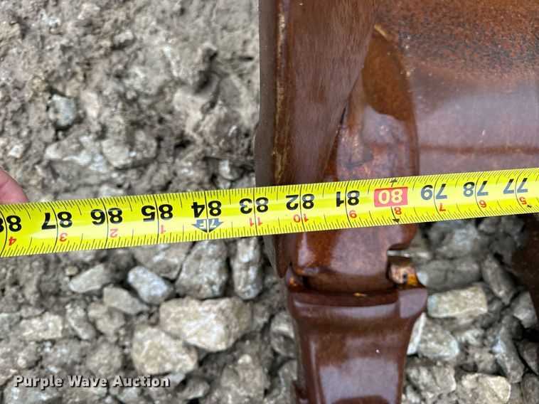 image for item DV1792 Caterpillar excavator bucket