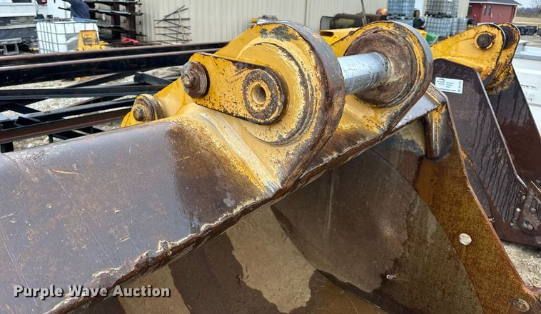 image for item DV1792 Caterpillar excavator bucket