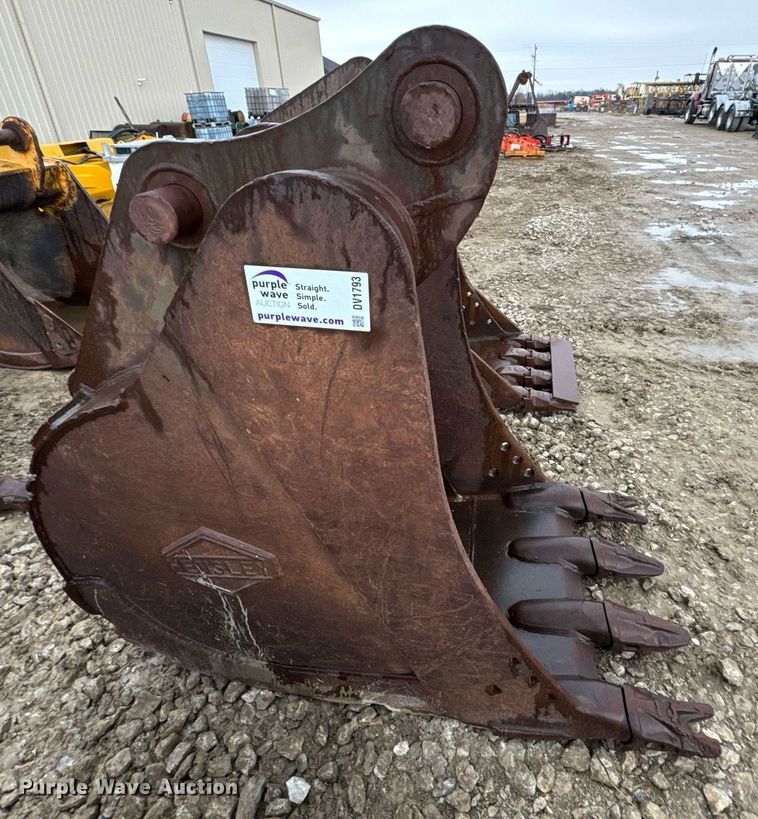 image for item DV1793 Hensley excavator bucket
