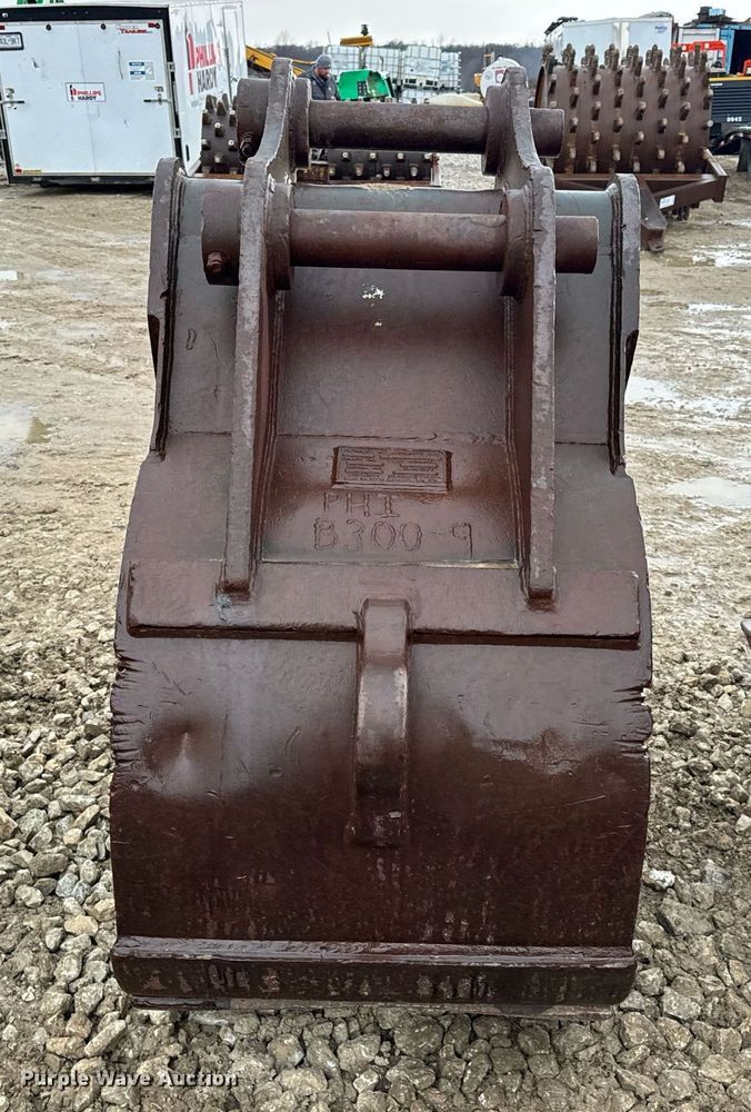 image for item DV1793 Hensley excavator bucket