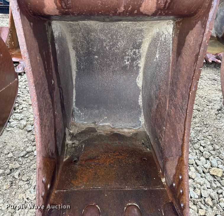 image for item DV1793 Hensley excavator bucket
