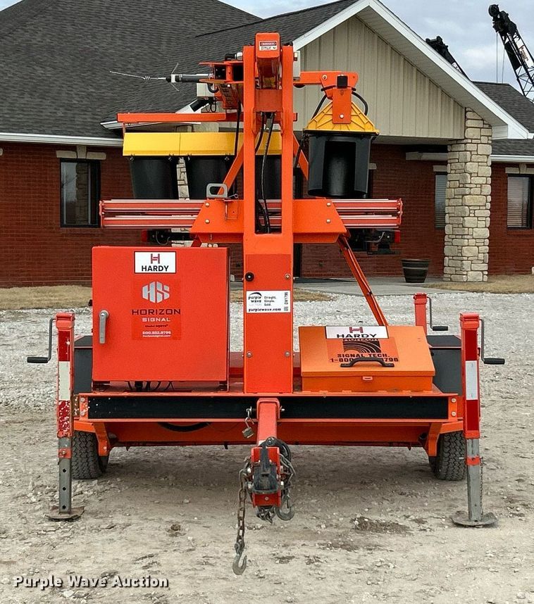 image for item DV1796 2007 Horizon SQ3TS traffic signal system