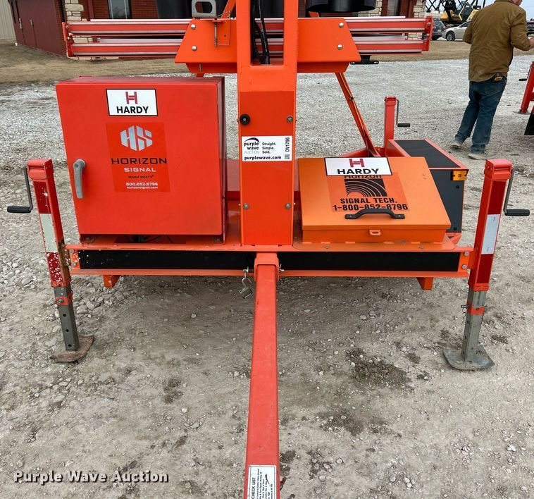 image for item DV1796 2007 Horizon SQ3TS traffic signal system