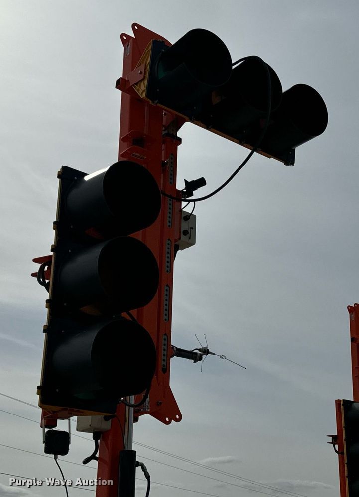 image for item DV1797 2007 Horizon Signal SQ3TS traffic signal system