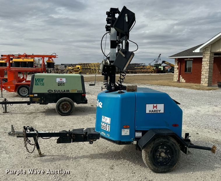 image for item DV1799 2017 Genie RL4 light plant