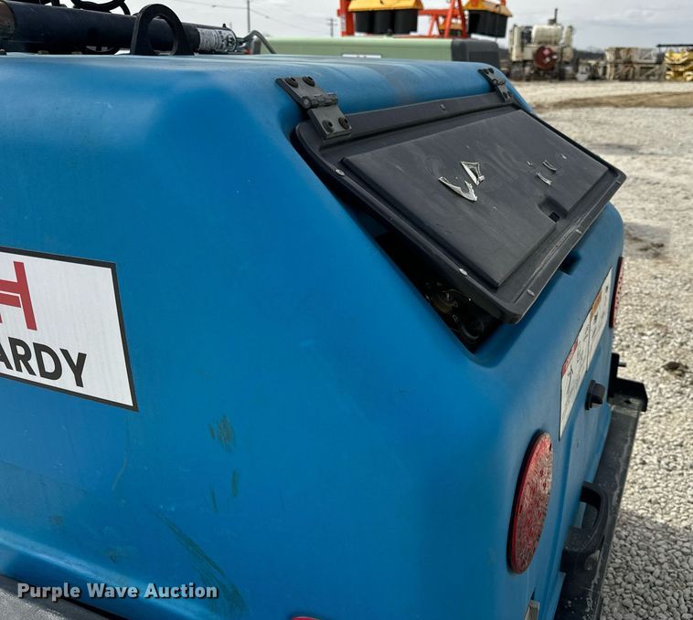 image for item DV1799 2017 Genie RL4 light plant