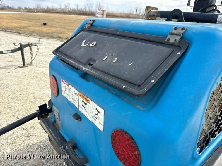 image for item DV1799 2017 Genie RL4 light plant