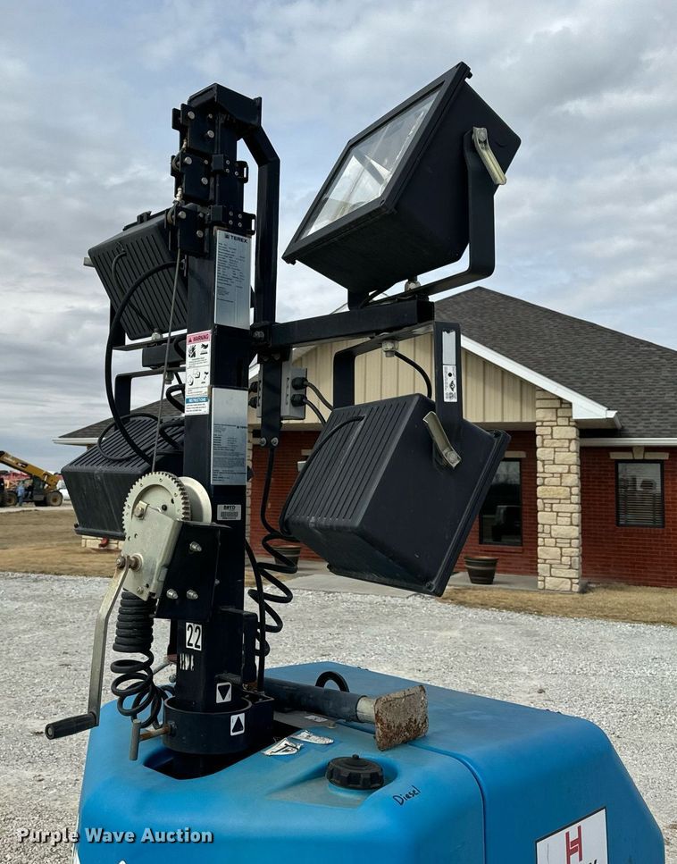 image for item DV1799 2017 Genie RL4 light plant