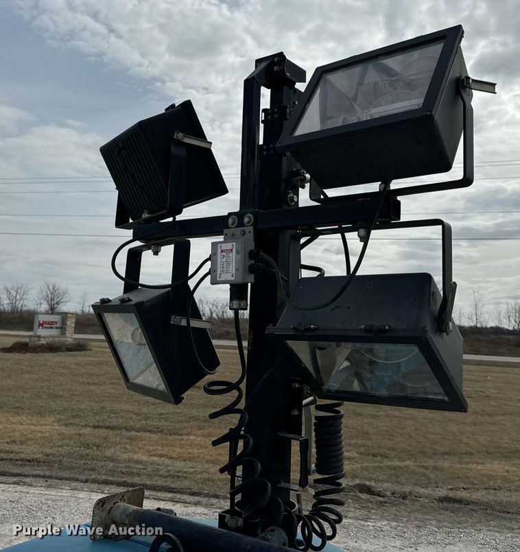 image for item DV1799 2017 Genie RL4 light plant