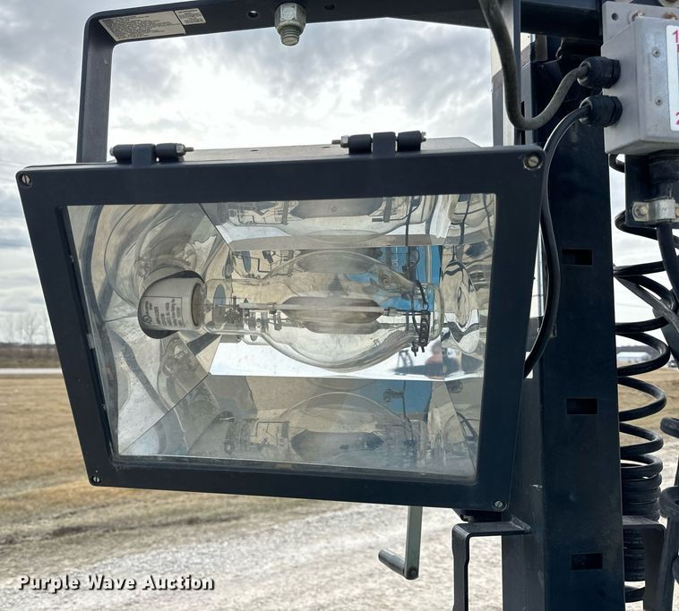 image for item DV1799 2017 Genie RL4 light plant